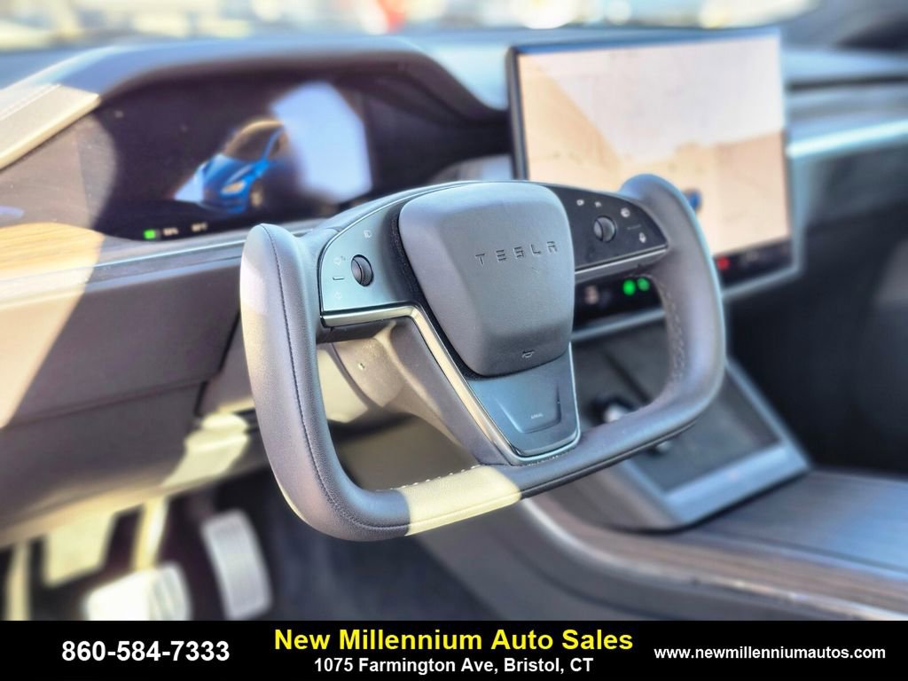 Used 2021 Tesla Model S Plaid image 17