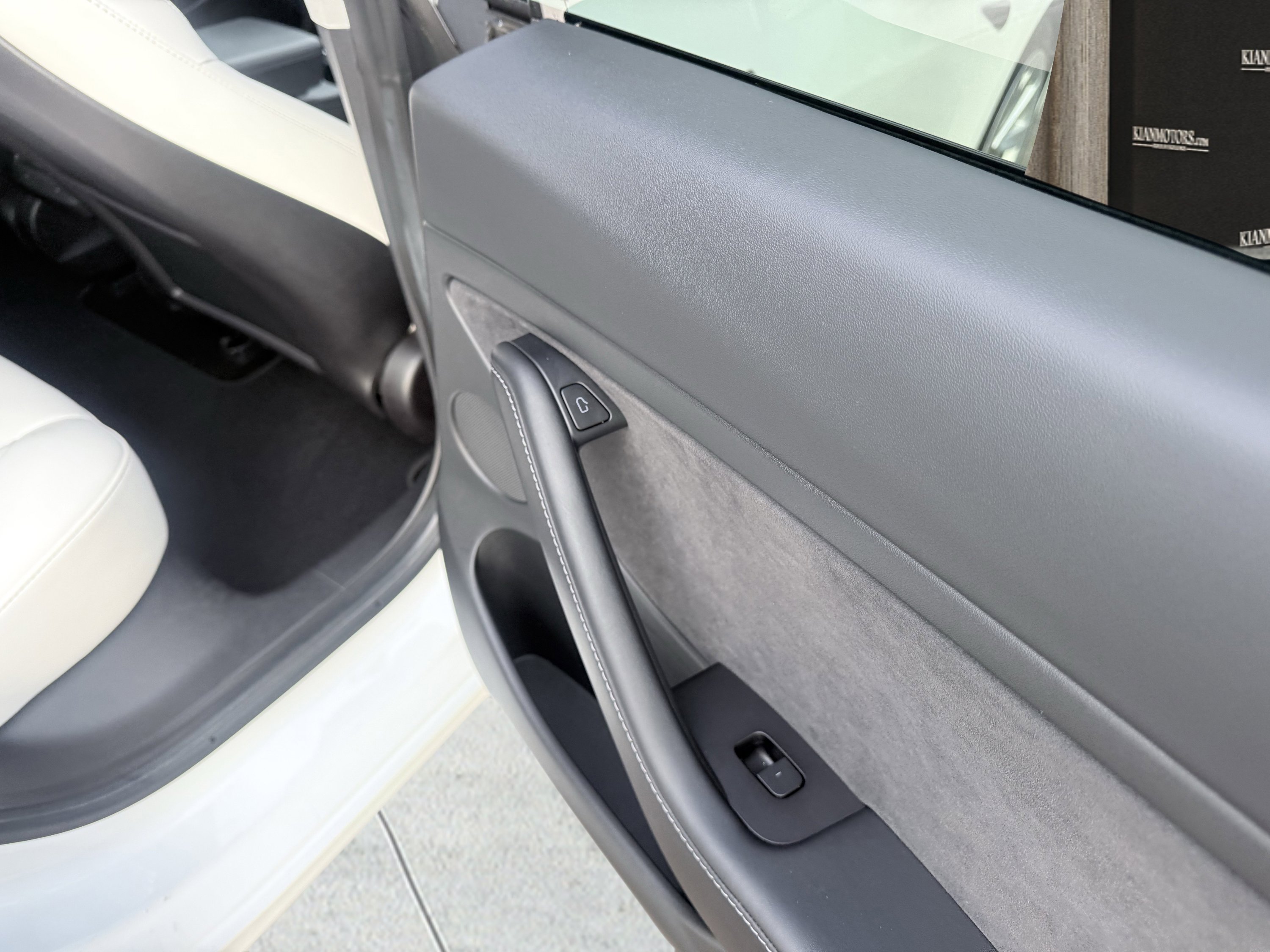 Used 2021 Tesla Model 3 Standard Range Plus image 45