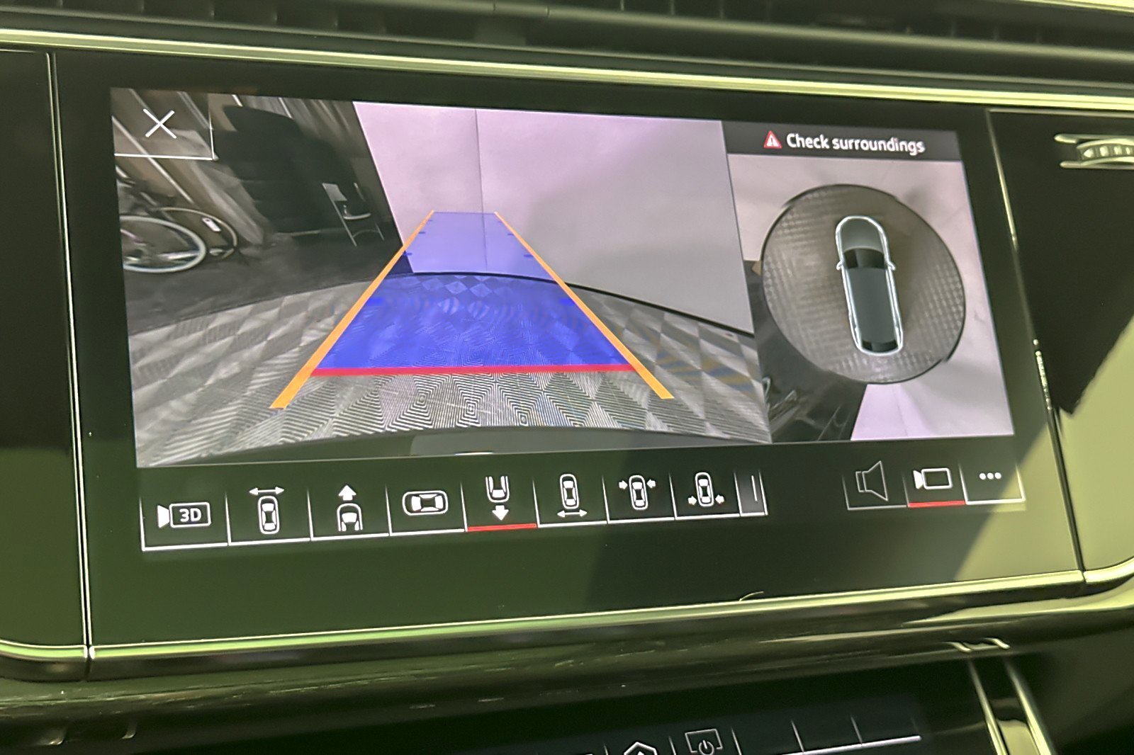 Used 2023 Audi Q8 Premium Plus w/ Premium Plus Package image 19