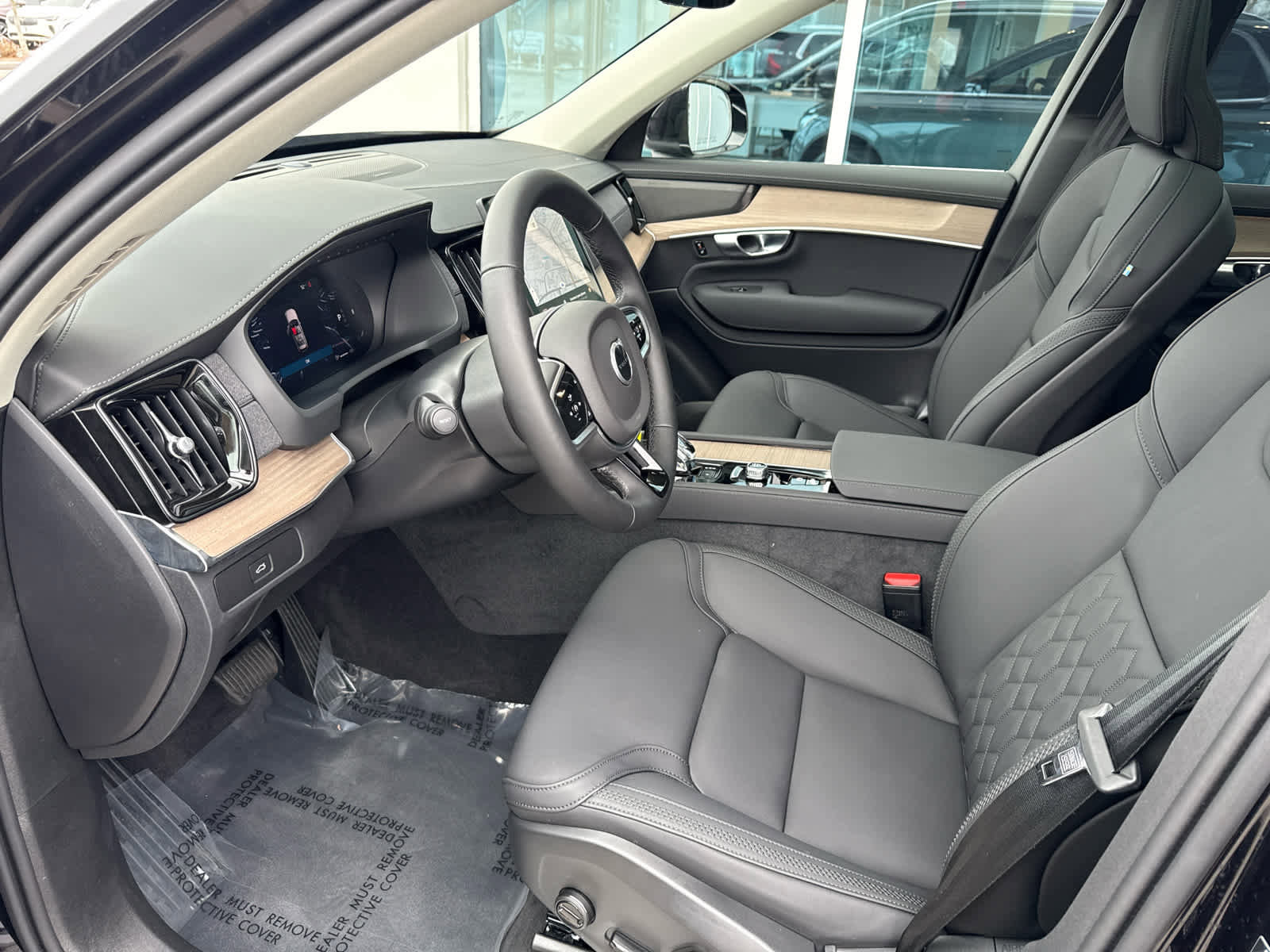 Used 2026 Volvo XC90 B6 Plus image 8