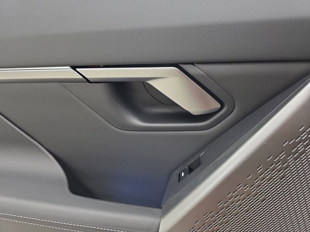 Certified 2024 BMW 530i xDrive w/ M Sport Package image 26