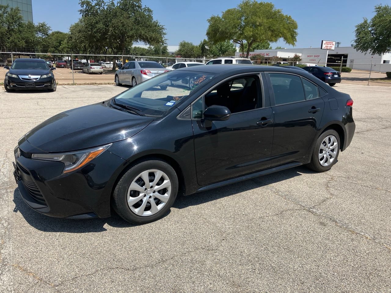 Used 2025 Toyota Corolla LE FWD video 1