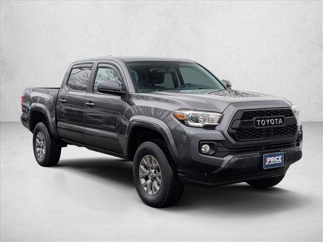 Used 2017 Toyota Tacoma SR5 w/ Tow Package image 3