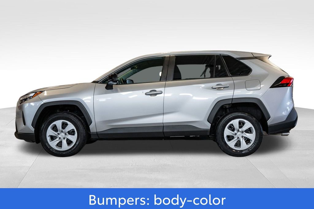 Used 2024 Toyota RAV4 LE image 4