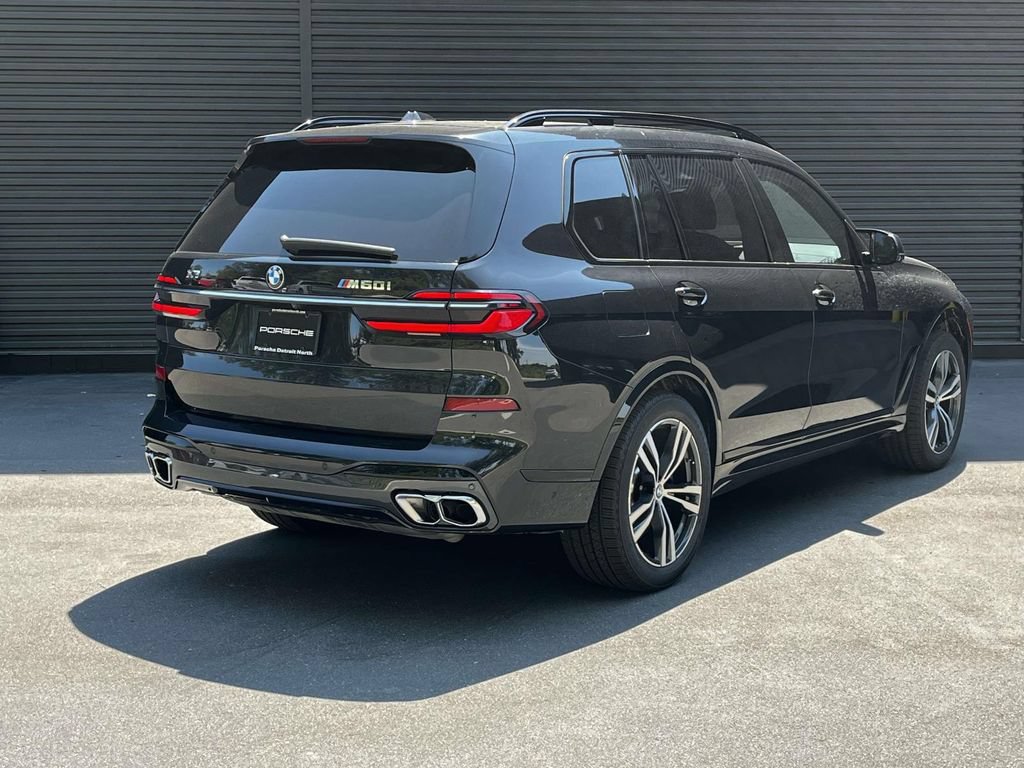 Used 2025 BMW X7 M60i w/ Climate Comfort Package AWD/4WD image 5