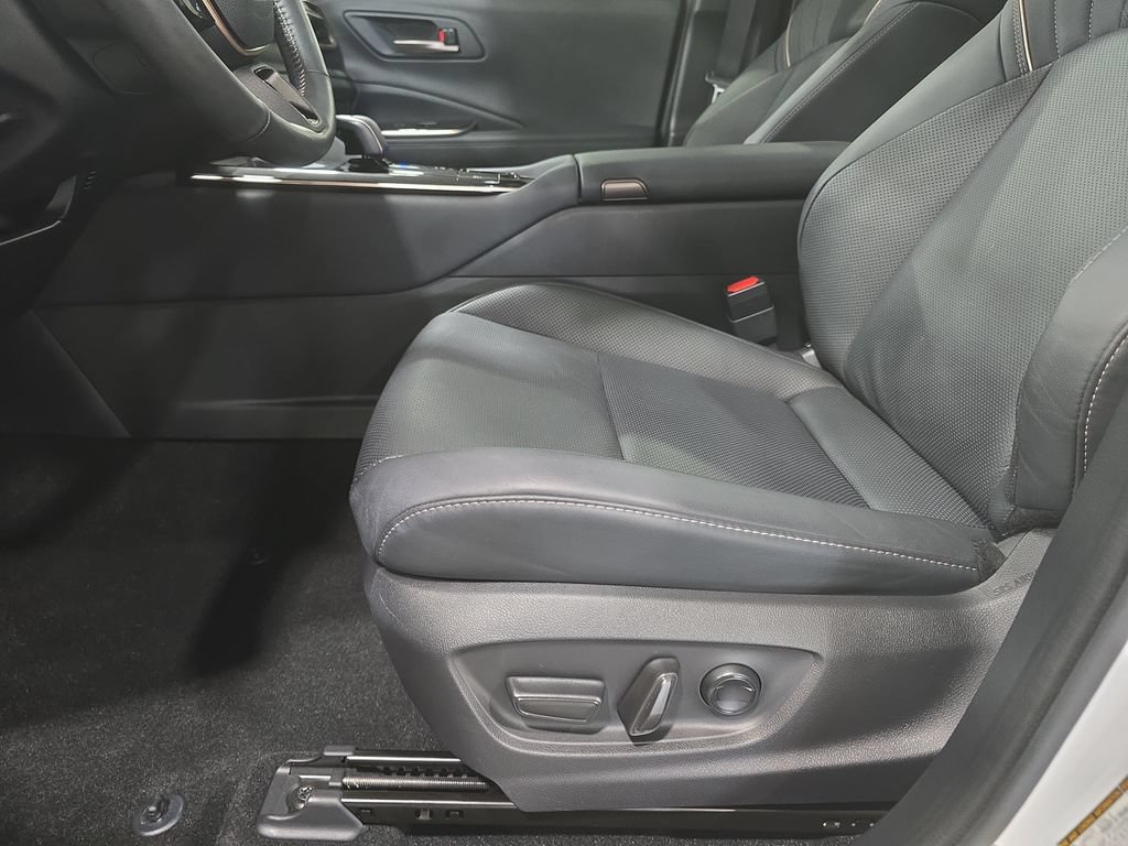 Used 2024 Toyota Crown w/ Advanced Technology Package AWD/4WD image 21