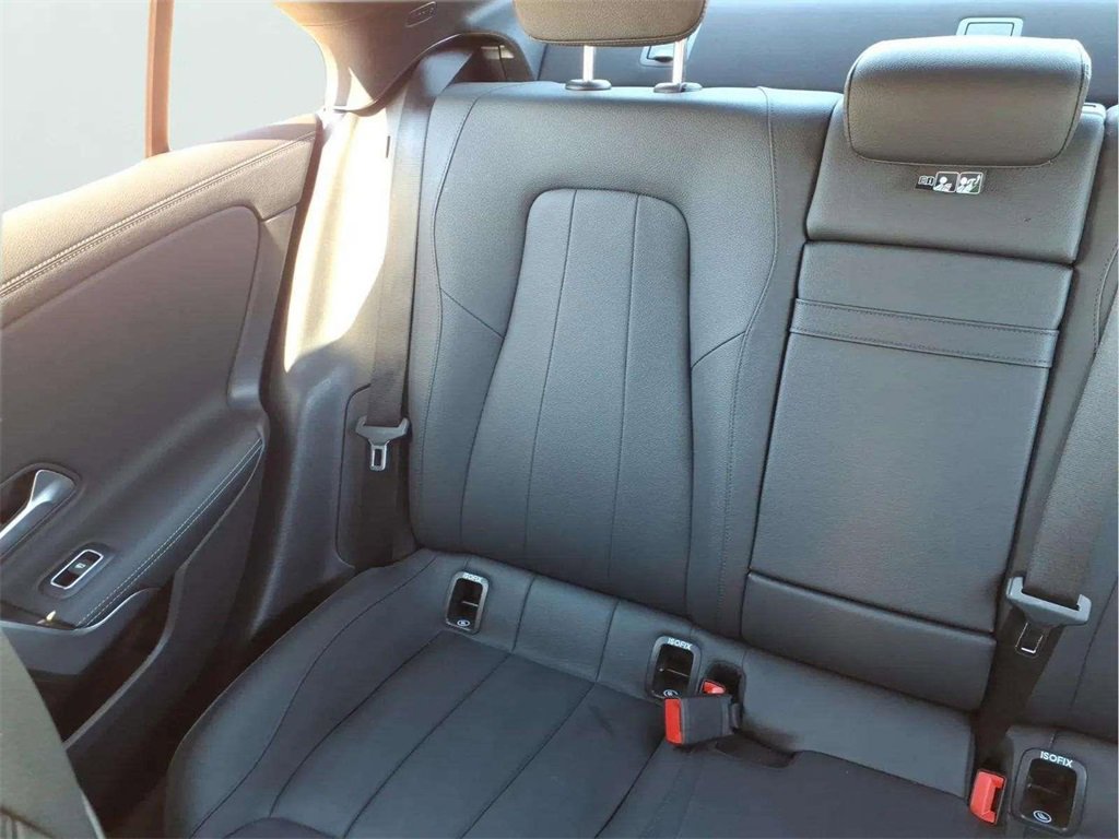 Used 2025 Mercedes-Benz CLA 250 image 15