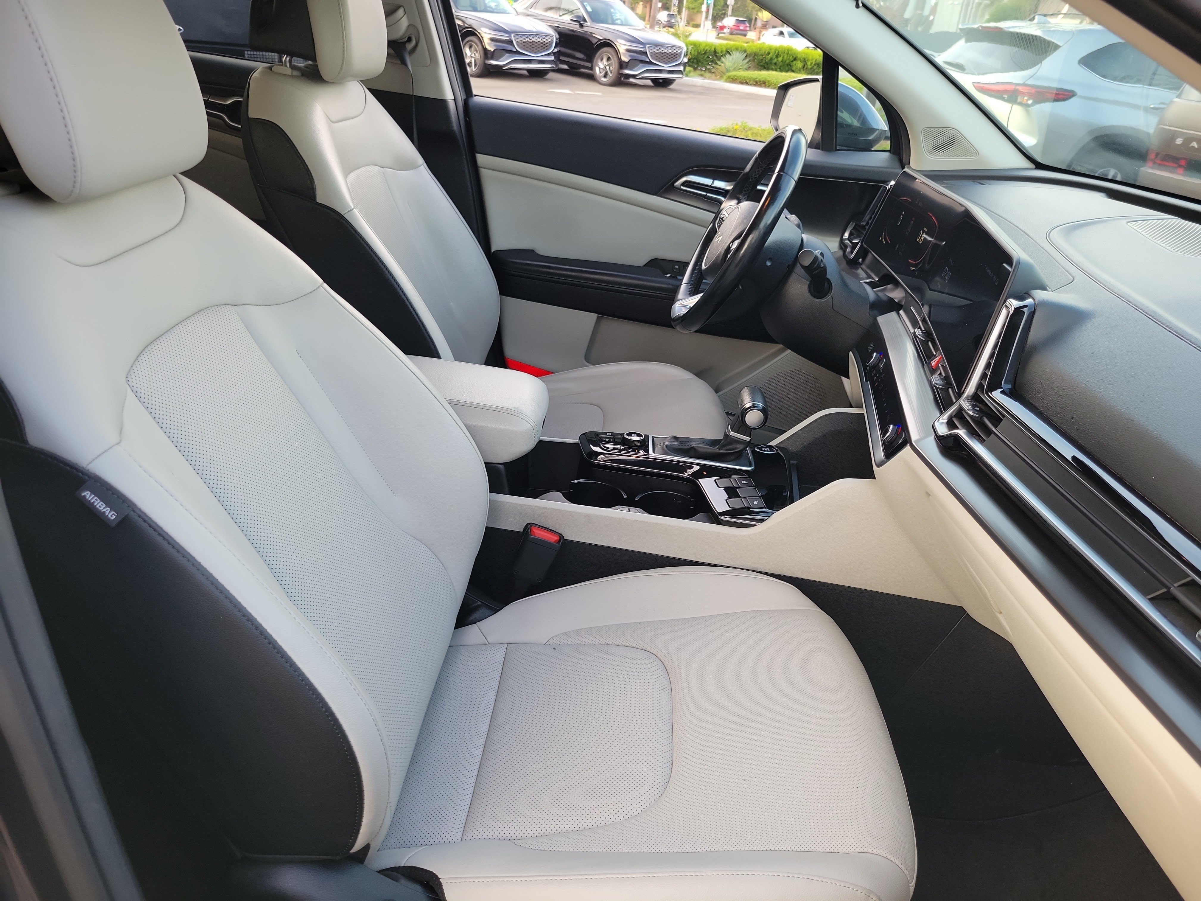 Used 2024 Kia Sportage EX FWD image 20
