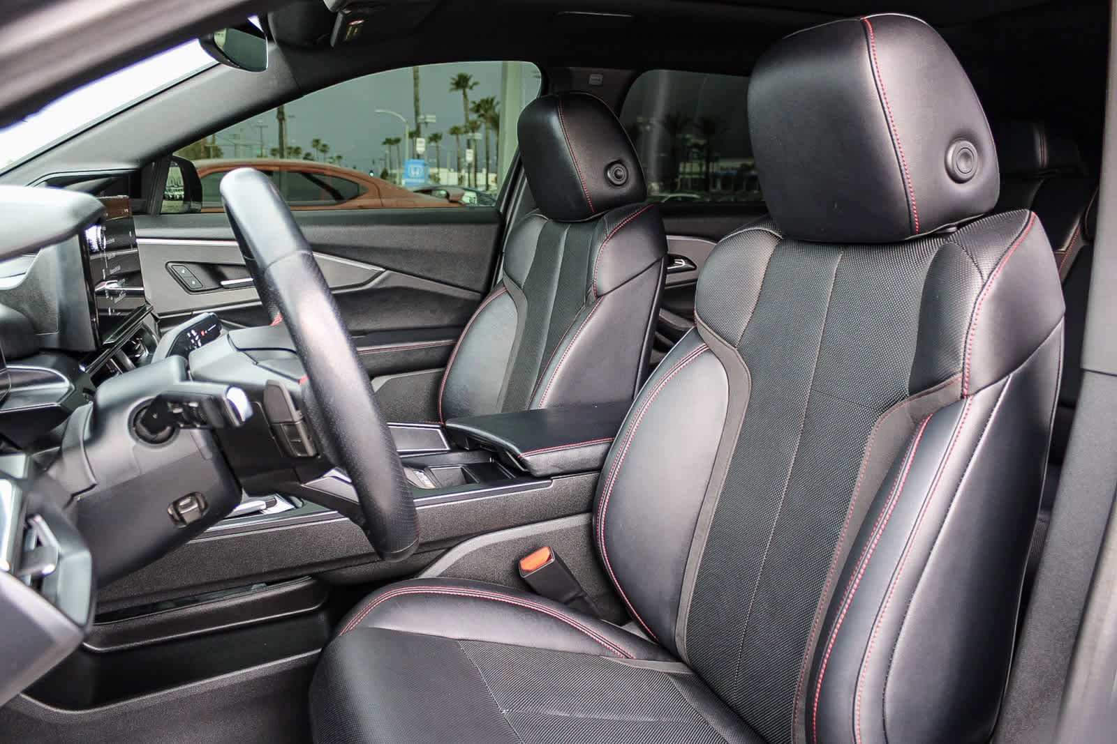 Used 2024 Acura ZDX A-Spec image 17