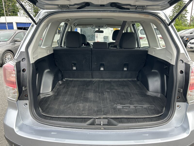 Used 2018 Subaru Forester 2.5i w/ Alloy Wheel Package AWD/4WD image 8