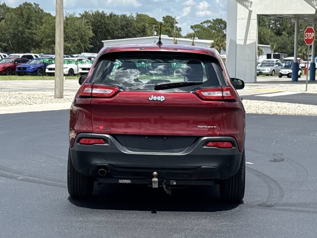 Used 2015 Jeep Cherokee Sport FWD image 8