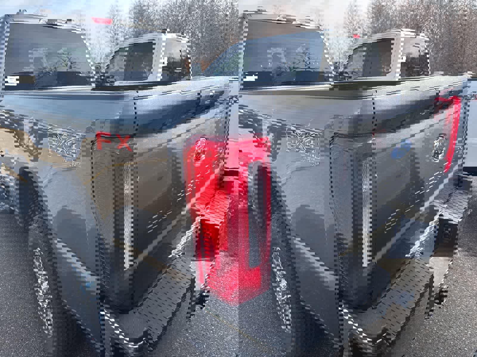 New 2025 Ford F250 XLT w/ FX4 Off-Road Package image 25