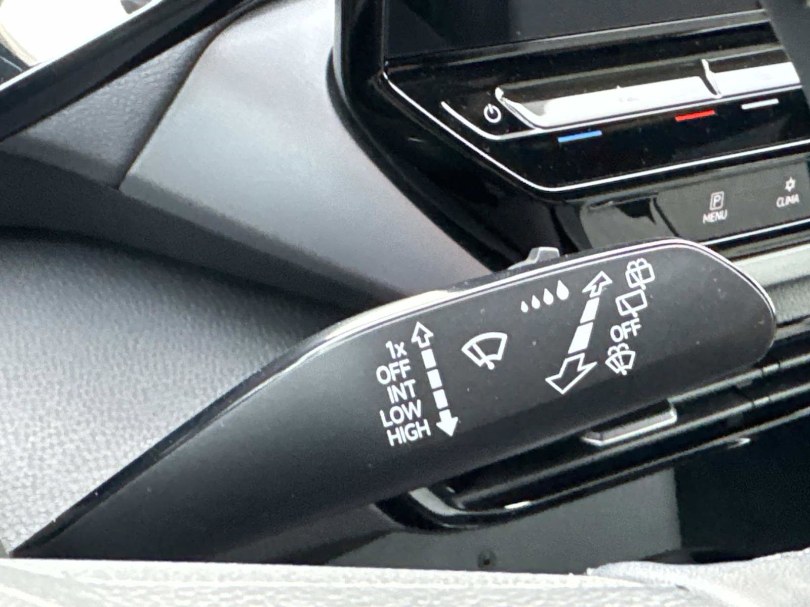 Certified 2023 Volkswagen ID.4 Pro image 21