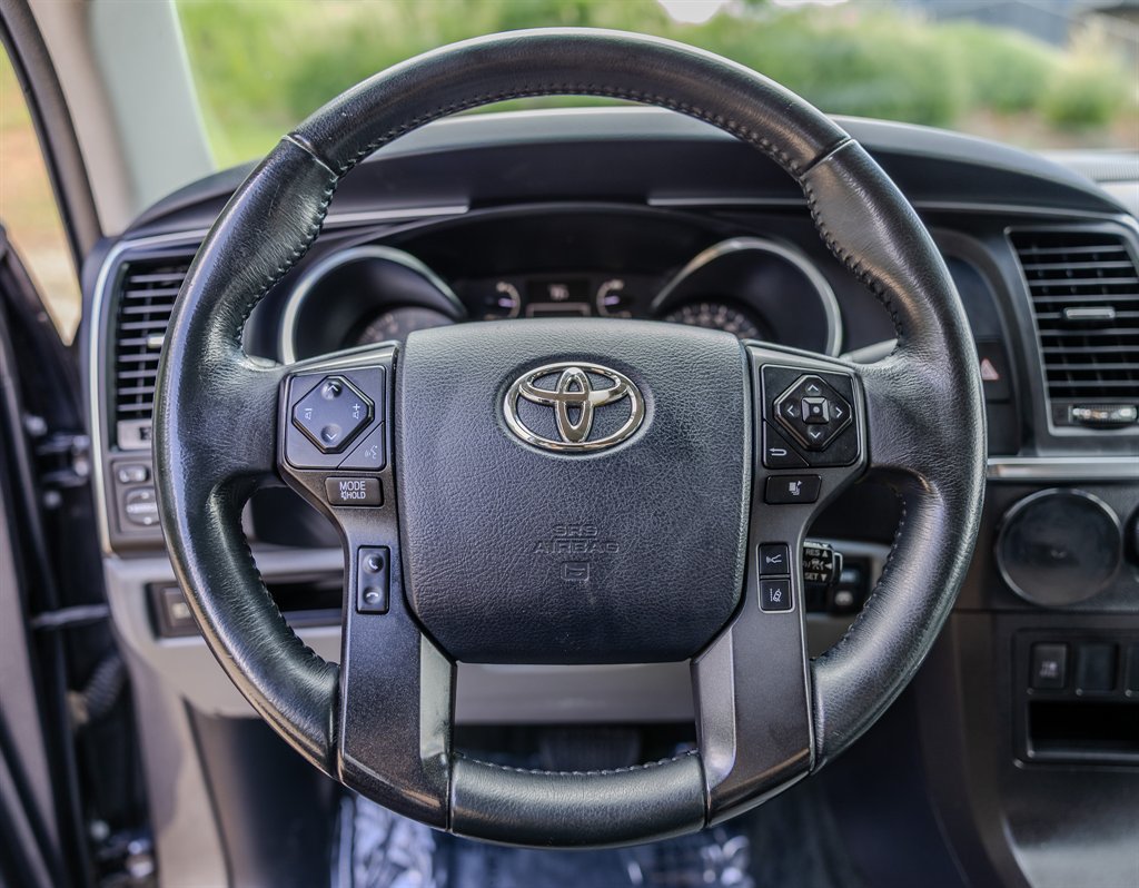 Used 2018 Toyota Sequoia Limited w/ Safety & Convenience Package RWD image 15