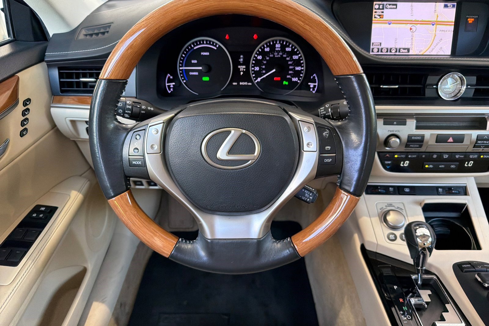 Used 2015 Lexus ES 300h w/ Navigation System Package FWD image 18