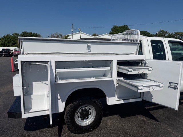 Used 2001 Ford F350 XL image 11