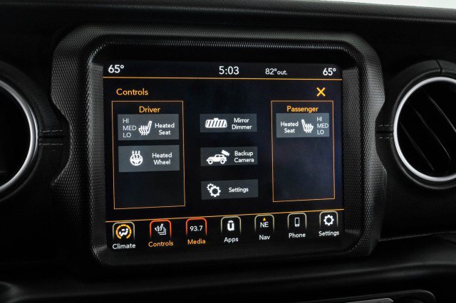 Used 2021 Jeep Wrangler Unlimited Sahara w/ Cold Weather Group AWD/4WD image 34