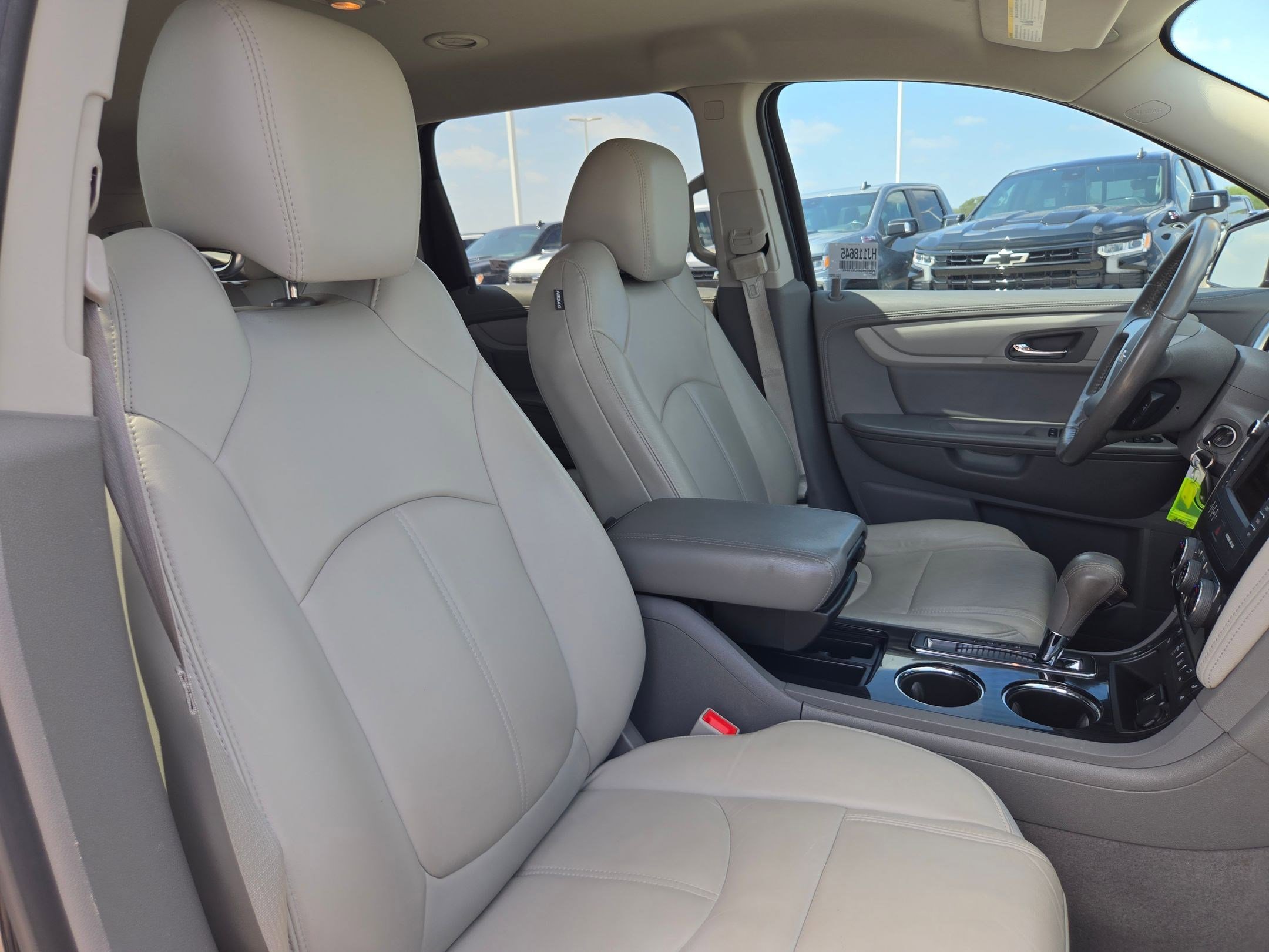 Used 2017 Chevrolet Traverse LT FWD image 23