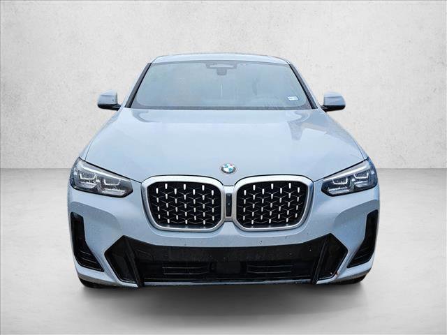 Used 2025 BMW X4 xDrive30i w/ Premium Package image 2