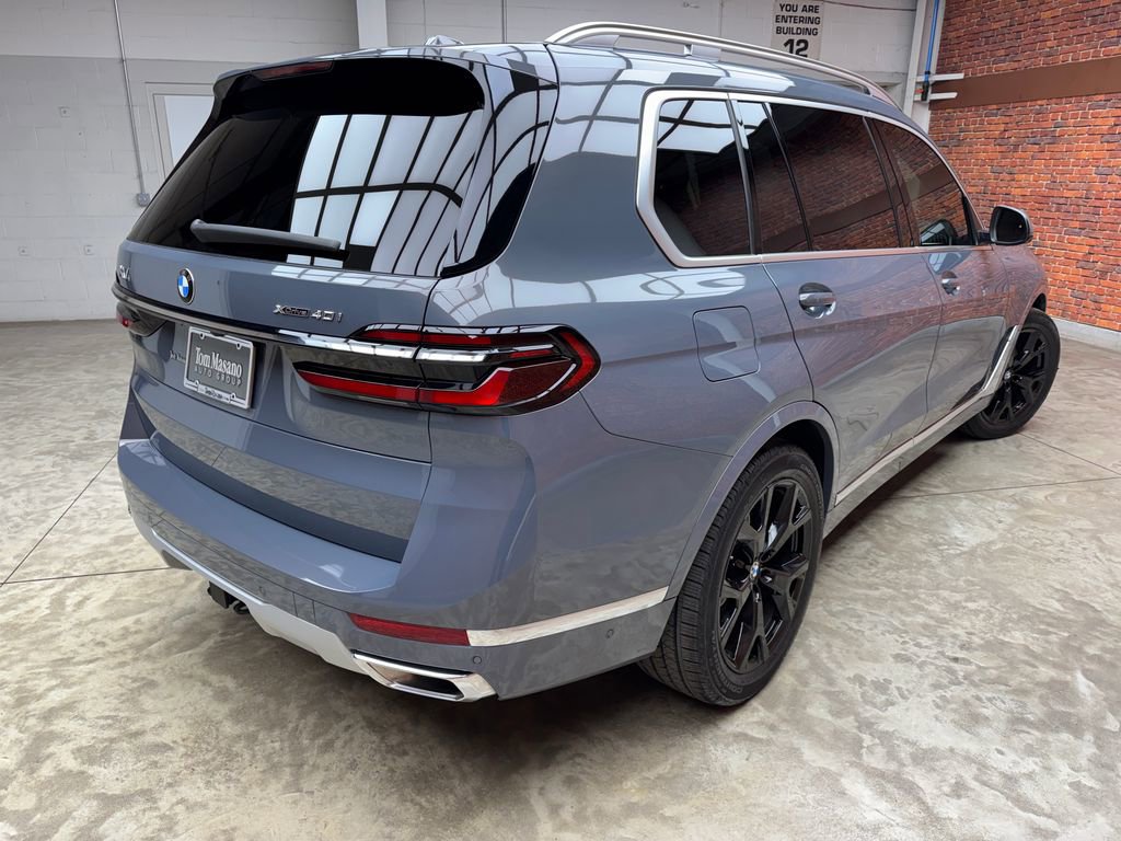 Certified 2025 BMW X7 xDrive40i w/ Executive Package image 7