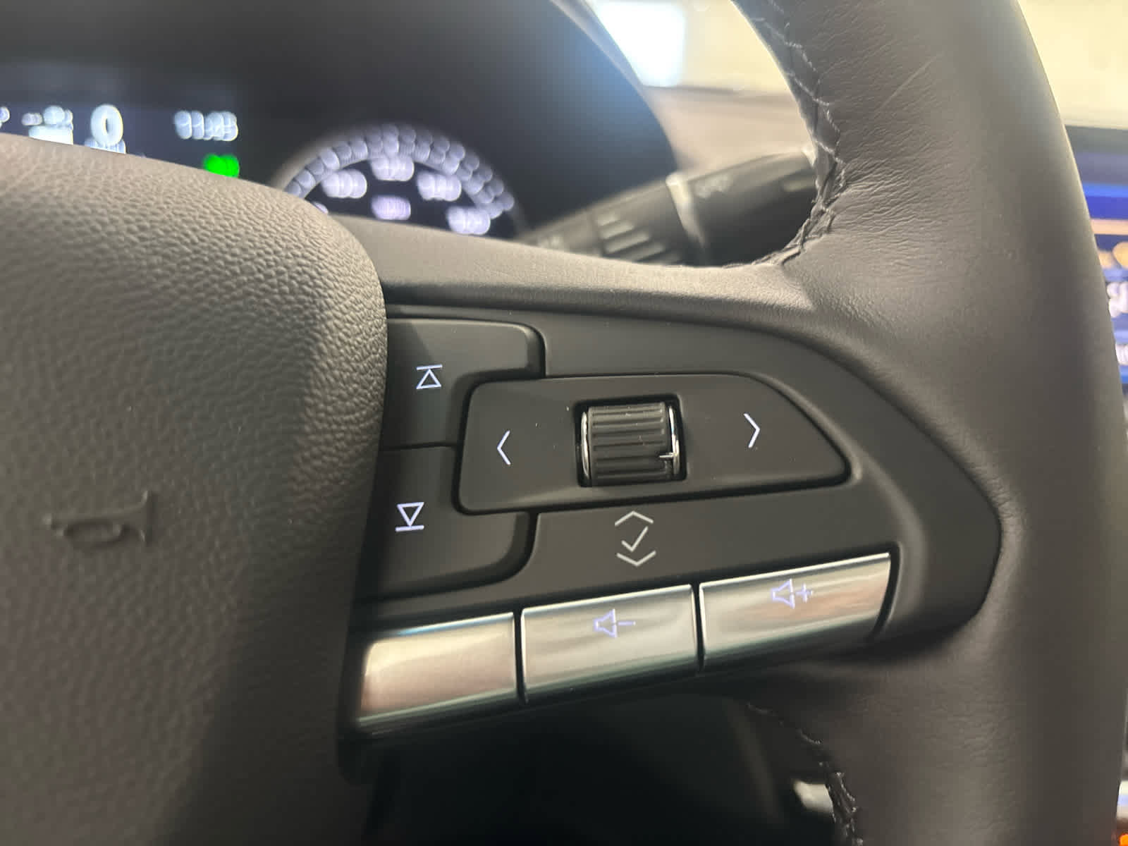 Used 2025 Cadillac CT4 Premium Luxury image 27