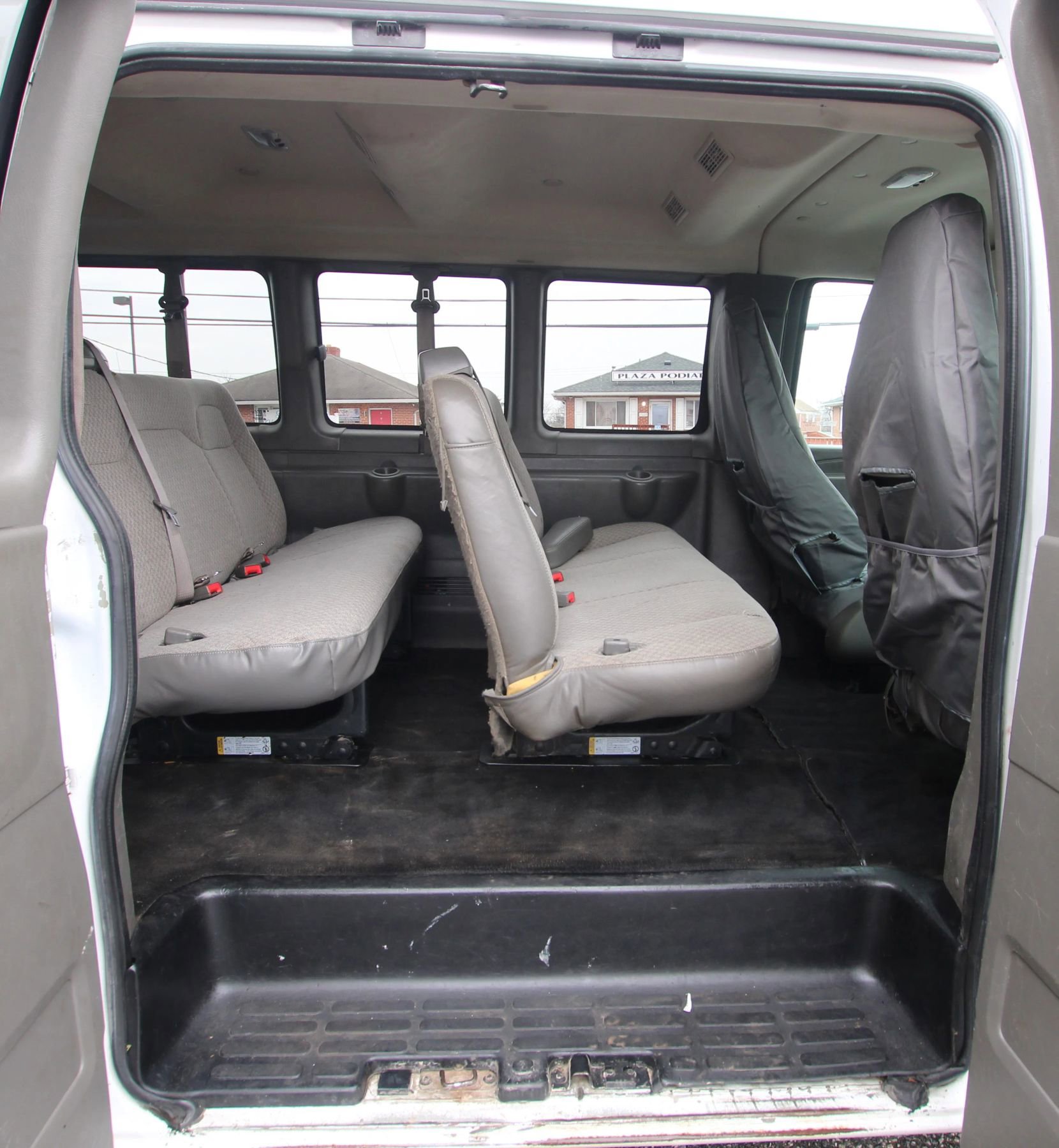 Used 2019 Chevrolet Express 3500 LT w/ LT Preferred Equipment Group image 12