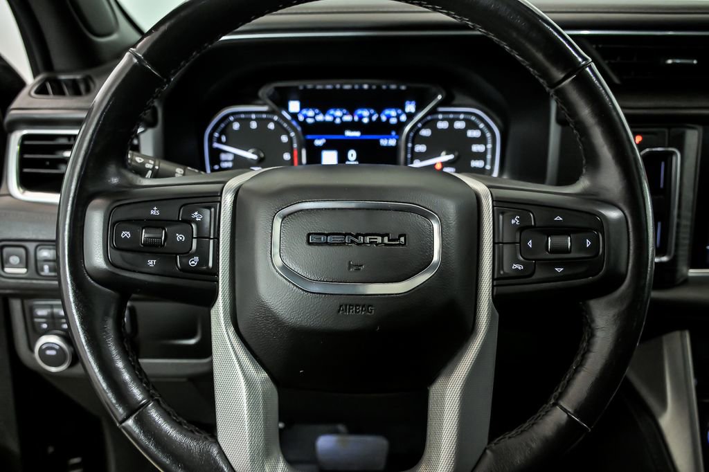 Used 2021 GMC Yukon Denali w/ Denali Premium Package AWD/4WD image 21