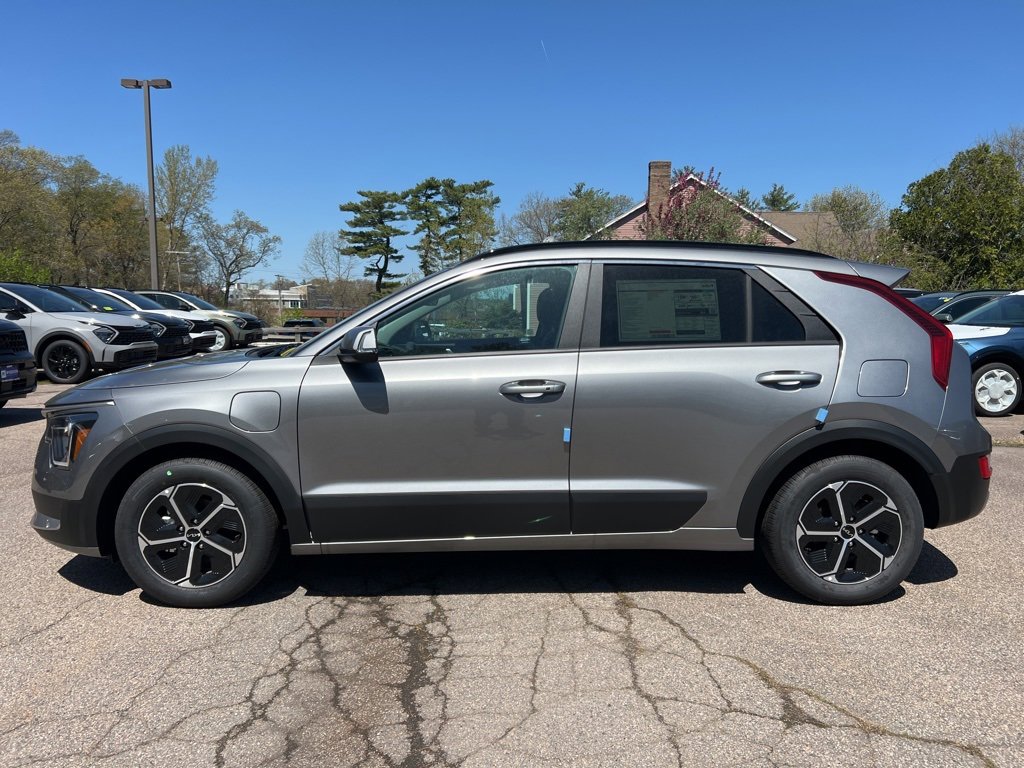 New 2025 Kia Niro EX w/ EX Cold Weather Package image 2