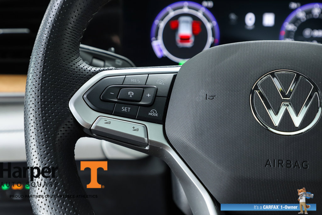 Used 2025 Volkswagen Tiguan SEL R-Line AWD/4WD image 60