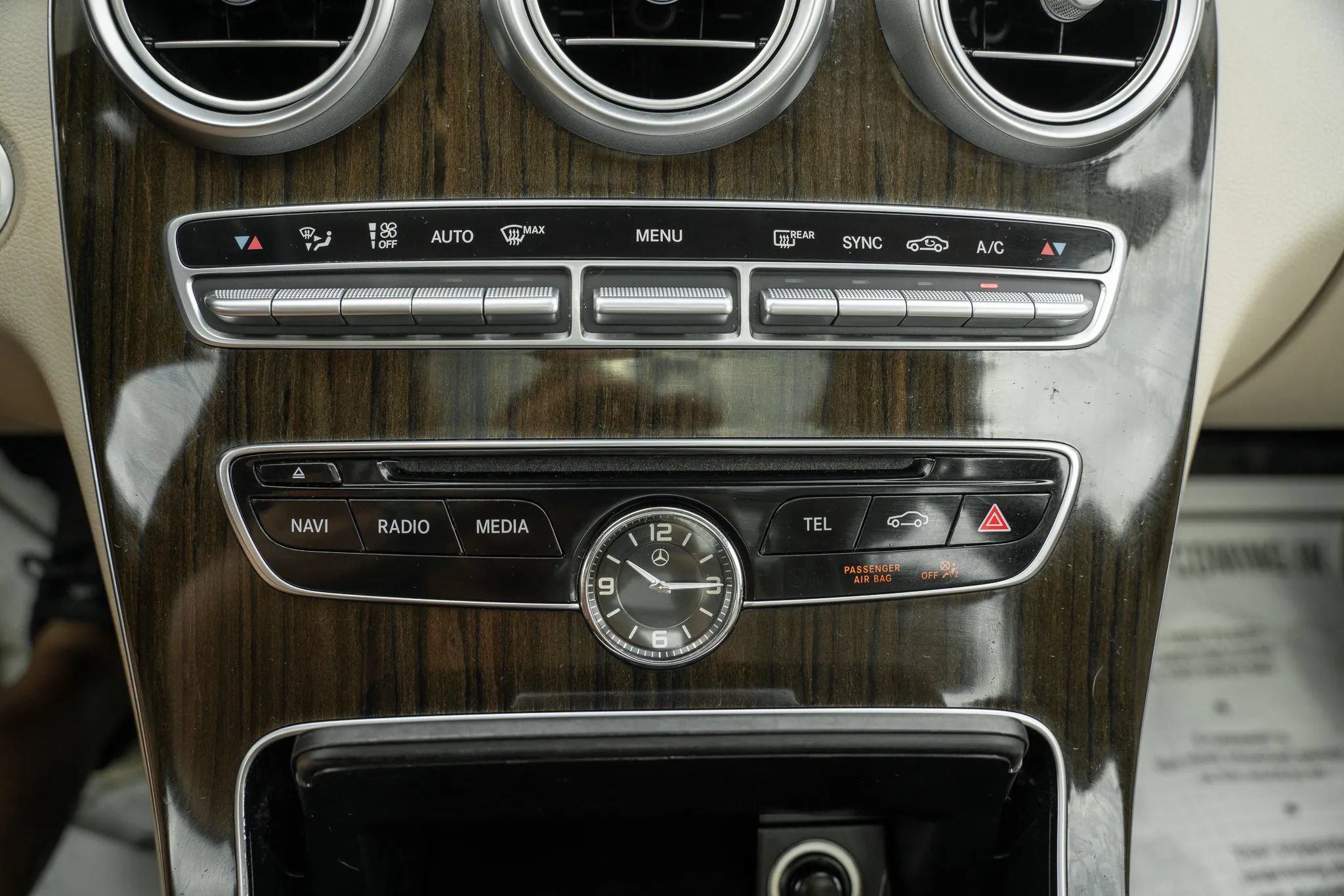 Used 2015 Mercedes-Benz C 300 4MATIC Sedan image 25