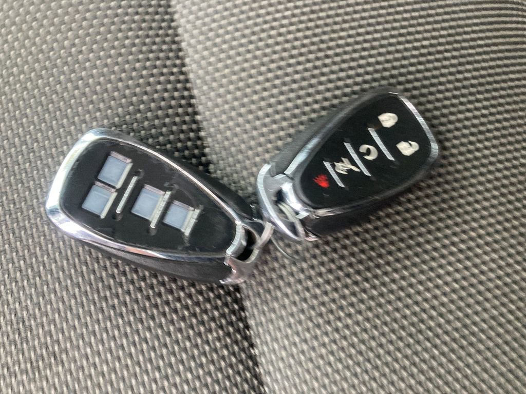 Used 2019 Chevrolet Traverse LT image 38