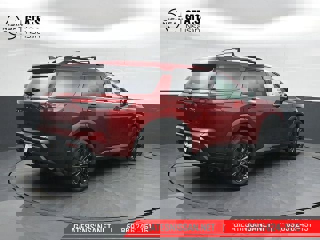 New 2026 Nissan Pathfinder SL image 2