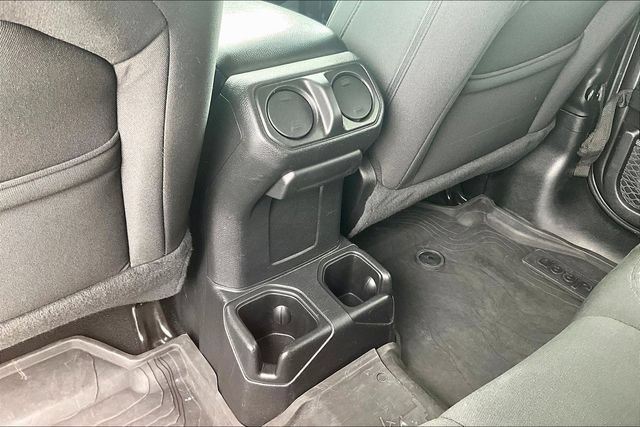 Used 2023 Jeep Wrangler Unlimited Sport AWD/4WD image 10