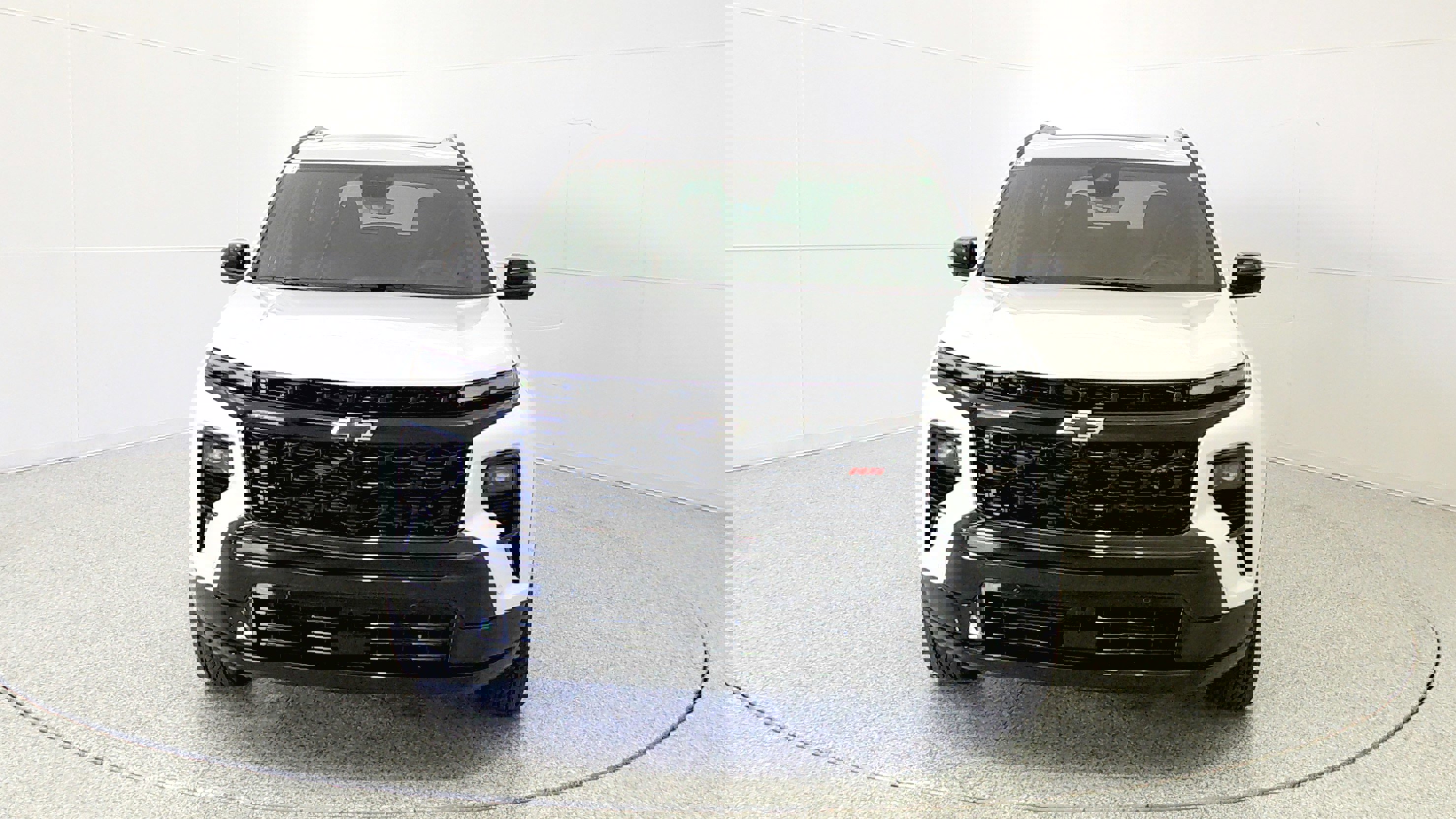 New 2026 Chevrolet Traverse RS image 2