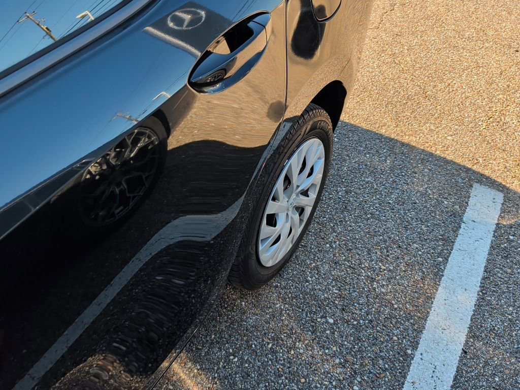 Used 2019 Toyota Corolla LE image 7