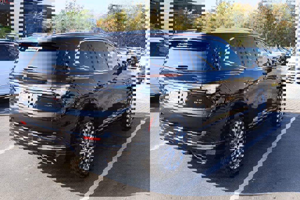 New 2026 Buick Enclave Avenir image 4