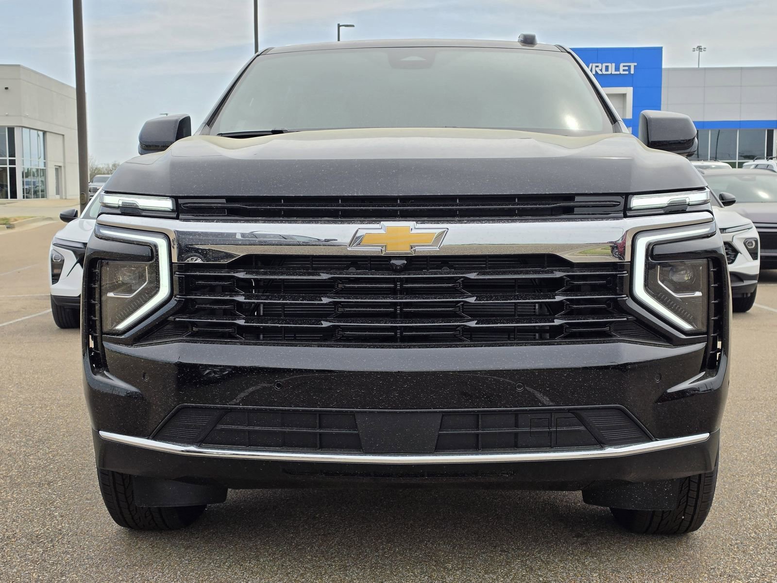 New 2026 Chevrolet Suburban LS image 2