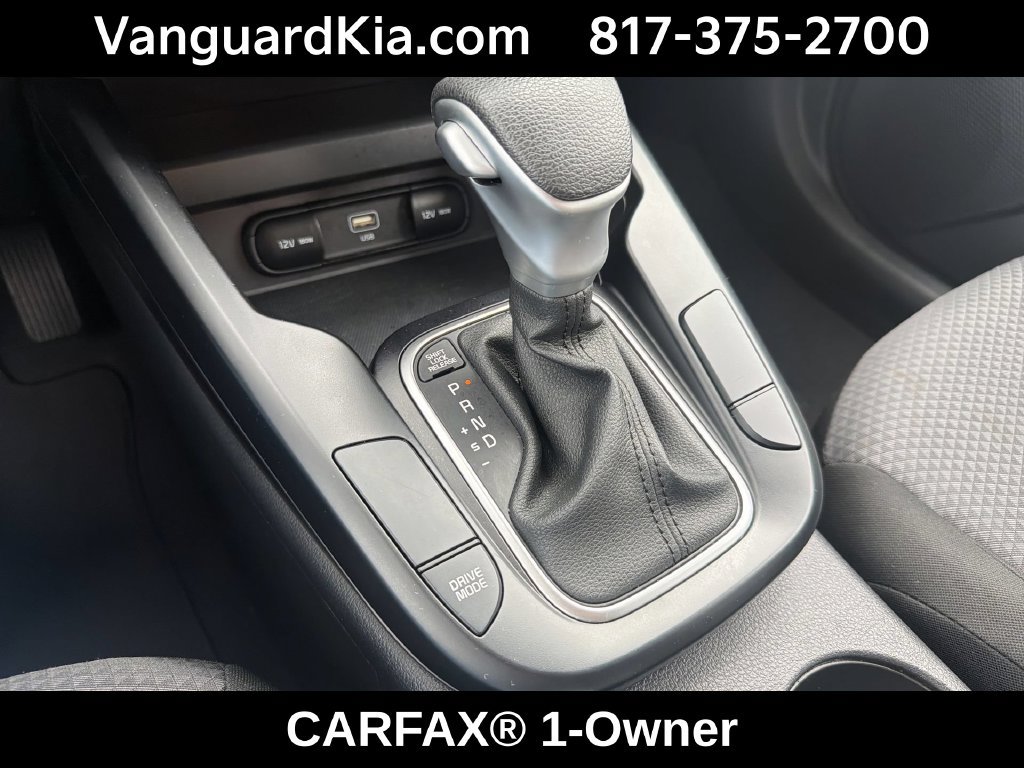 Certified 2025 Kia Soul LX w/ LX Technology Package FWD image 22