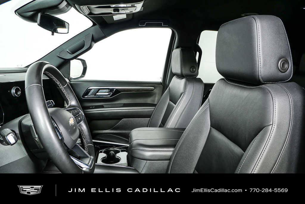Used 2025 Chevrolet Tahoe LT RWD image 5