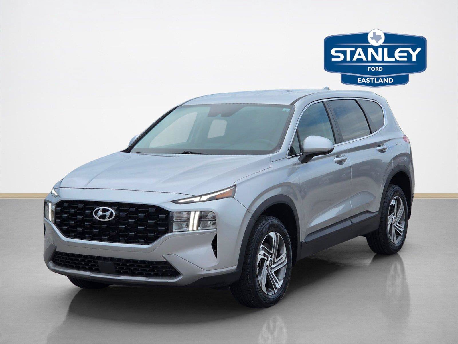 Used 2023 Hyundai Santa Fe SE AWD/4WD image 3
