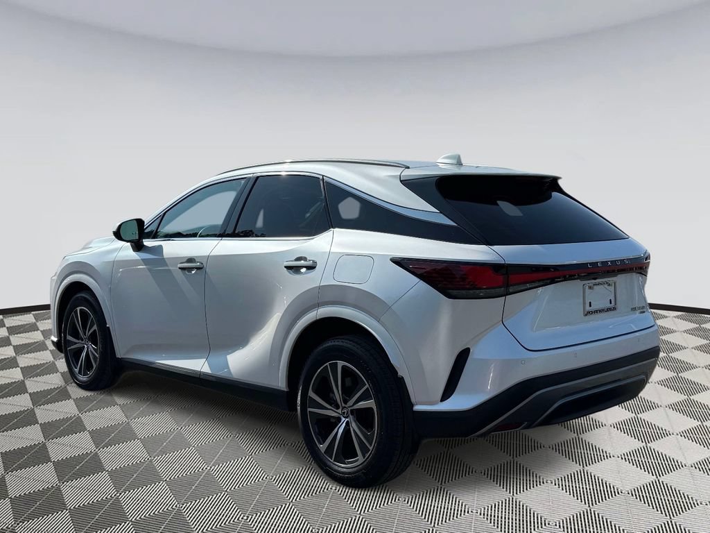 Used 2025 Lexus RX 350 Premium w/ Accessory Package AWD/4WD image 4