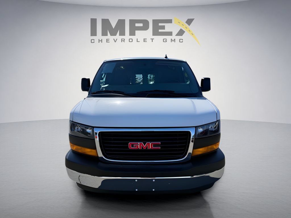 Used 2023 GMC Savana 2500 w/ Driver Convenience Package RWD image 8