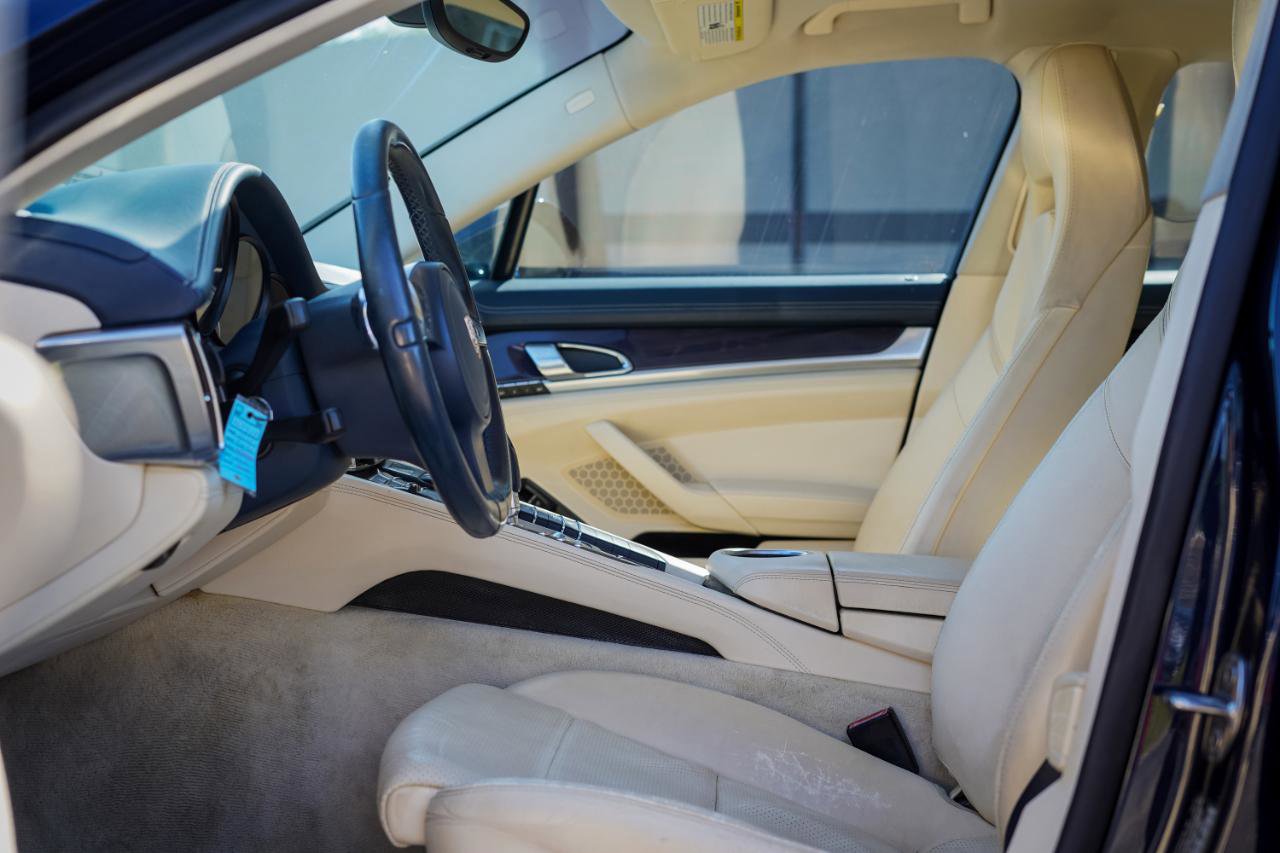 Used 2012 Porsche Panamera S RWD image 8