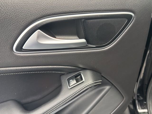 Used 2017 Mercedes-Benz GLA 250 image 38