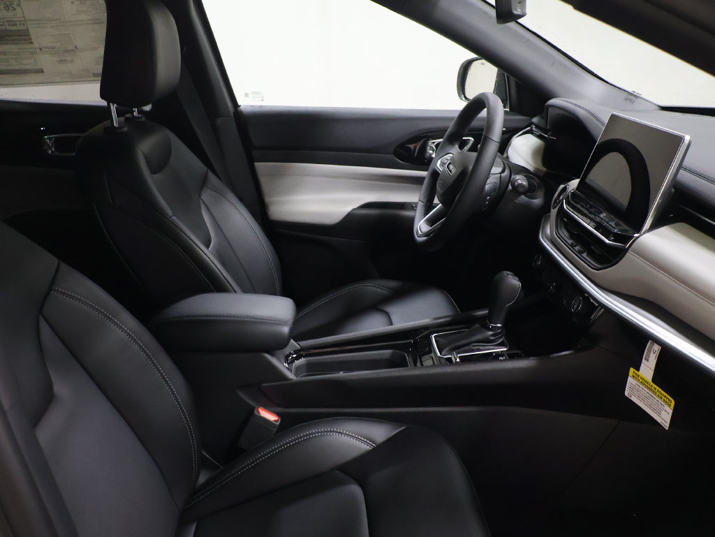 New 2026 Jeep Compass Limited AWD/4WD image 17