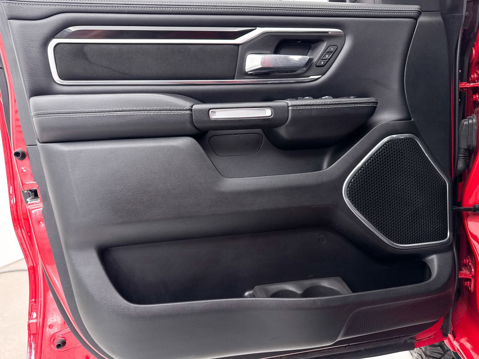 Used 2022 RAM 1500 Laramie w/ Sport Appearance Package image 27