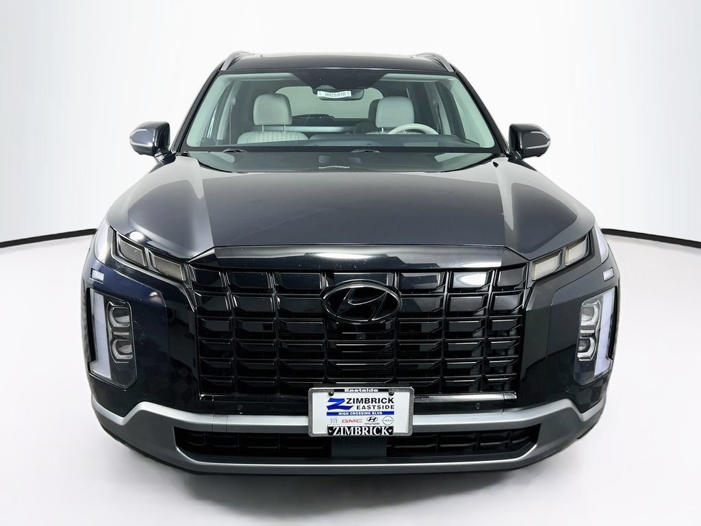 Used 2024 Hyundai Palisade Limited AWD/4WD image 2