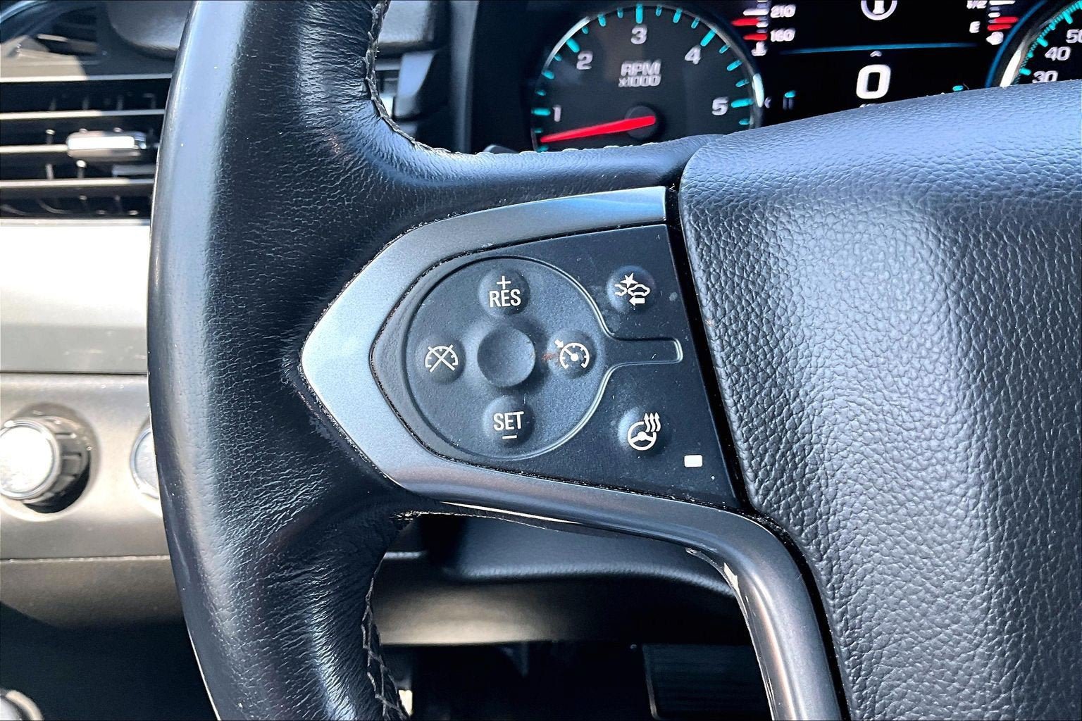 Used 2017 Chevrolet Tahoe Premier AWD/4WD image 17