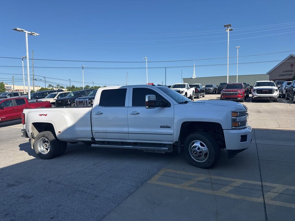 Used 2019 Chevrolet Silverado 3500 High Country w/ Duramax Plus Package AWD/4WD image 3