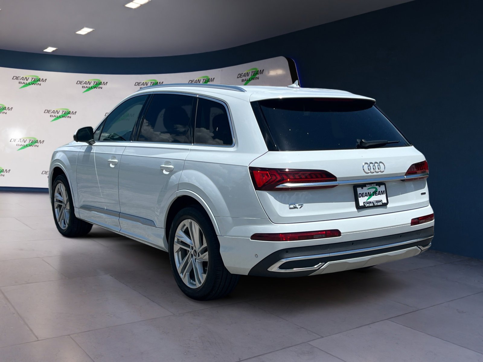 Used 2022 Audi Q7 Premium Plus image 6